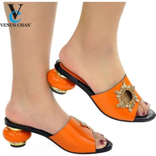 Latest Design Women Shoes High Heel Ladies Dress Shoes Patent Leather Italian Women Pumps 2021 Fashion Women Party Pump Heels