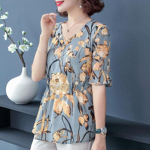 Womens Spring Summer Style Chiffon Blouses Shirt Womens Elegant V-neck Half Sleeve Korean Casual Tops SP164