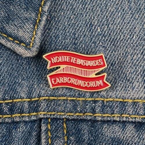 New Hot Sell Brooches Pins Fashion Unusual Hard Enamel Metal Pins Denim Clothes Badges Pins Gifts for Friend