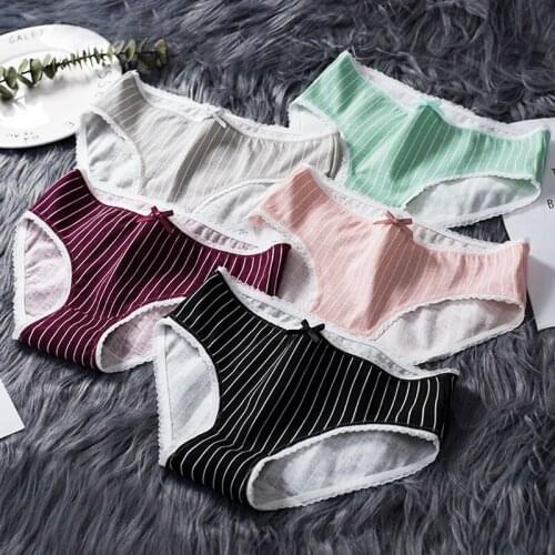 Womens cotton briefs 2019 new Japanese bow simple hips stomach lift anti-light large size womens underwear