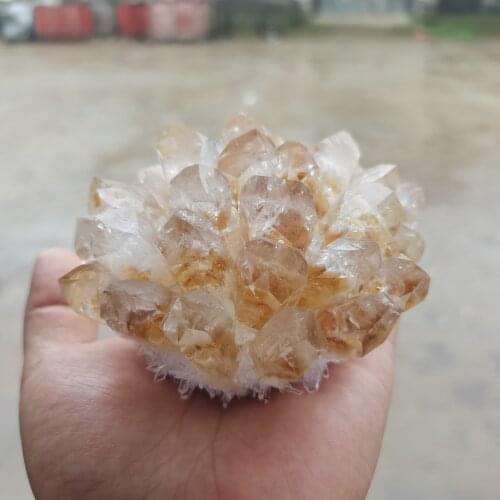 650g Orange crystal natural white crystal cluster for treatment of Reiki Orange crystal mineral specimen household feng shui 1pc