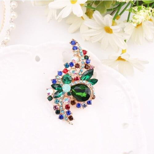 LUBOV Gorgeous Multi-color Crystal Stone Flower Design Brooch Pin Women Gold Color Metal Brooches Pins Trendy Party Jewelry 2019