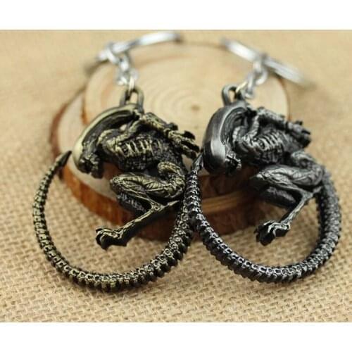 Movie Aliens Predator Keychain 3D Game AVP Key Chains Alien Queen Metal Pendant Keyring Men Women Jewelry Gift fans Souvenir