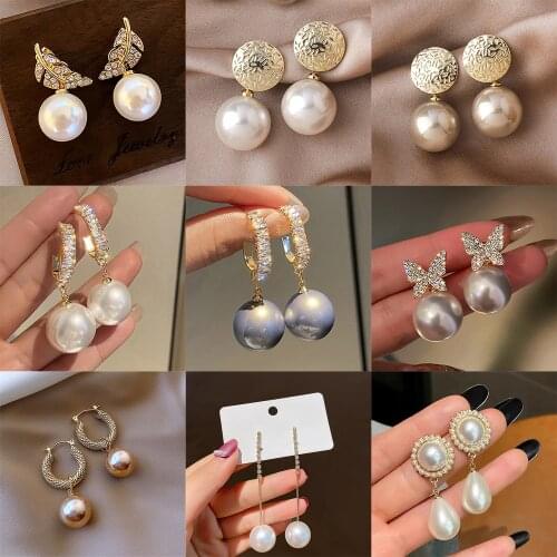 Minimalist Simulated Pearl Drop Earrings for Women Gold Color Rhinestone Zircon Luxury Temperament Earrings Party Daily Jewelry