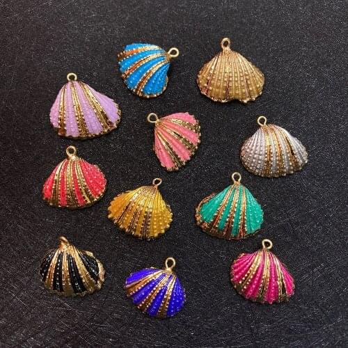 5 Pcs Colorful Exquisite Gold-plated Natural Shell Pendants DIY Handmade Jewelry Making Shell Necklace Pendant Earrings 20-25mm