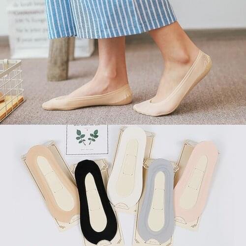 1 Pair Women Silicone Antiskid Ice Silk Boat Socks Invisible Low Cut Ankle Socks Girls Breathable Thin Sock Summer Fashion