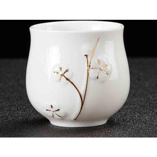 2pcs/set Porcelain Single Cup Plum Flower Pattien Kungfu Tea Cup Master Cup Kitchen Drinkware Tea Accessories