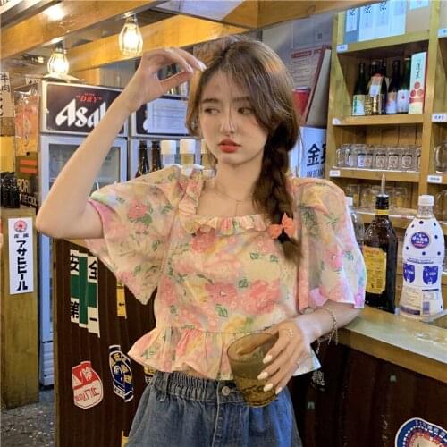 Blouse Women French Square Neck Fungus Flower Short-sleeved Shirt Female Design Sense Niche Summer New Slim Top