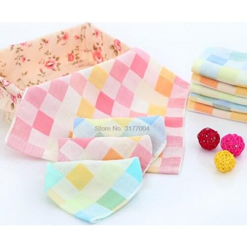 DHL 500pcs 26cm Infant Cartoon Face Hand Bathing Towel Bibs Feeding Square Towels Handkerchief 100% Cotton Gauze Towel