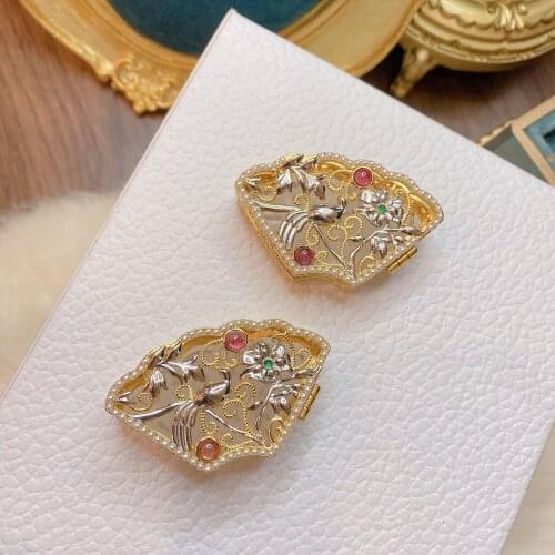 Vintage silver inlaid gilt design natural Hetian jade fan-shaped hollow sachet pendant necklace elegant luxury ladies jewelry