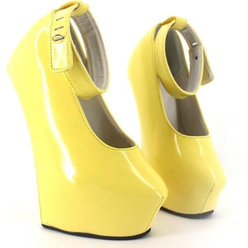 2019 Uitra 20cm High Heels Sexy Exotic Fetish Wedge Ballet Boots Women Padlocks Pointed Toe Party Pumps Platform Shoes Woman