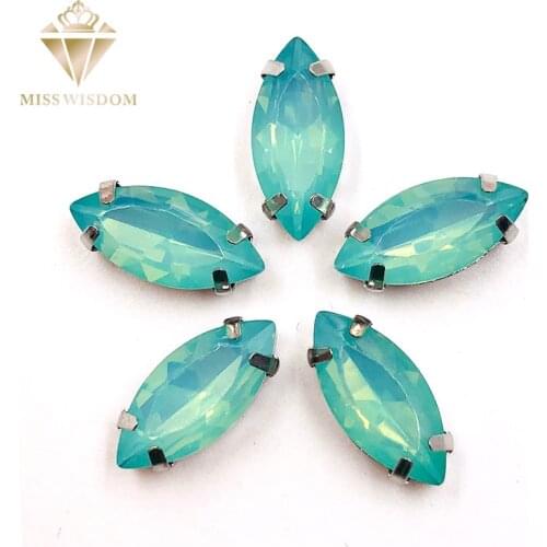 HOT SALE Matt Olive green opal Horse eye sew on rhinestones flatback Resin Leaf shape loose rhinestones DIY garment Accessories