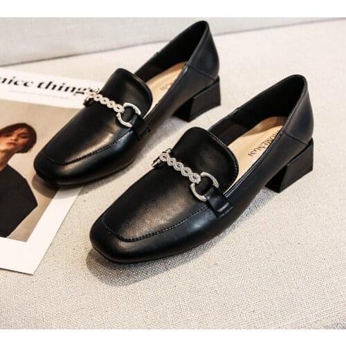 British Style New Women Leather Casual Shoes OL Rhinestone Chain Square Heel Pumps Ladies High Heels Shoes Big Szie Loafers