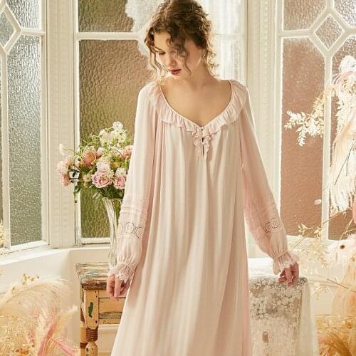 New Vintage White /Pink Viscose Womens Long Nightgowns Loose Plus Nightwear Elegant Autumn Spring Comfortable Long Night Dress