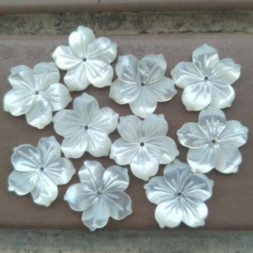 10pcs Wholesale 10mm 12mm 15mm 19mm White Mother of pearl Shell Art Flower women Pendant Bead C8711