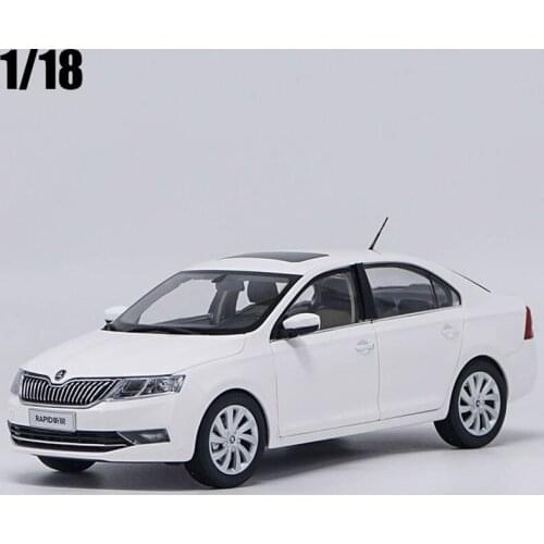 1:18 Skoda 2018 Rapid Alloy Diecast Car Model Metal Model Vehicles White Brown Boy Toys Gifts Original Box