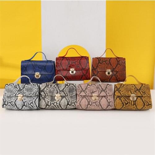 Woman’s Small Square Handbag Snake Pattern Shoulder Bag Cell Phone Bag Lock-Catched Messenger Bag Cross-Body Bag F814
