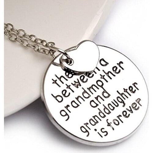 Fashion Grandma Necklace Lettering The Love Between A Grandmother And Granddaughter / Grandson Is Forever Pendant Necklace