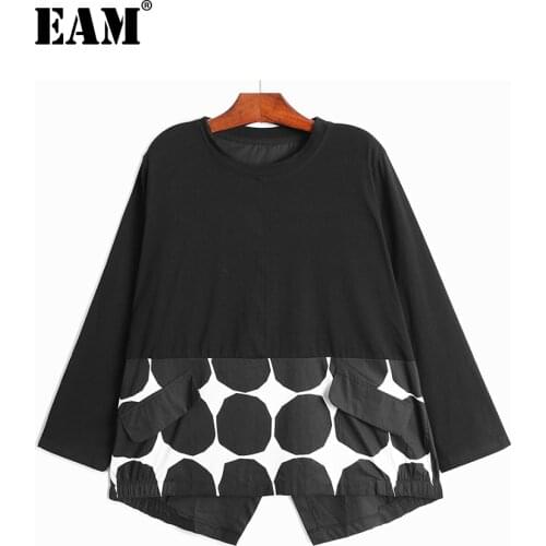 [EAM] Women Black Dot Irregular Big Size Casual T-shirt New Round Neck Long Sleeve Fashion Tide Spring Autumn 2021 1DE2262