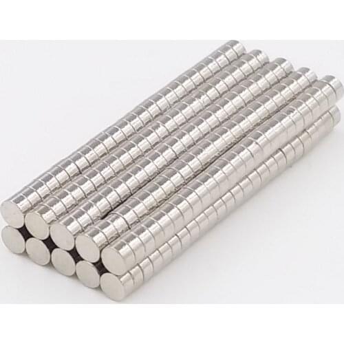 100pcs Bulk Small Round NdFeB Neodymium Disc Magnets Dia 2mm x 0.5mm N35 Super Powerful Strong Rare Earth NdFeB Magnet 2*0.5