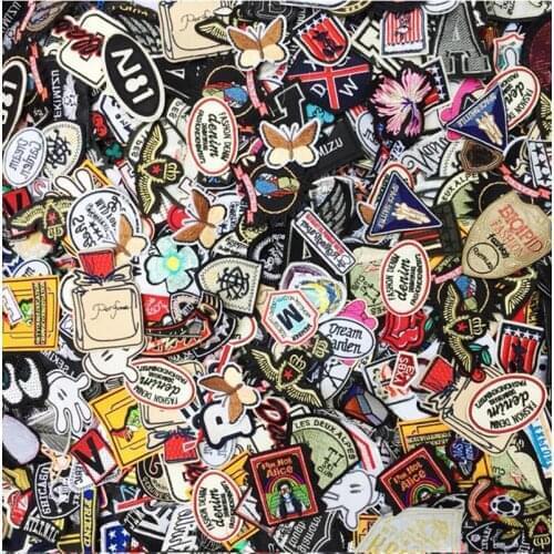 Random Mix Iron On and Sew-On Patches Fabric Embroidery Patches for Clothing DIY Clothes Stickers Appliques 100pcs/bag