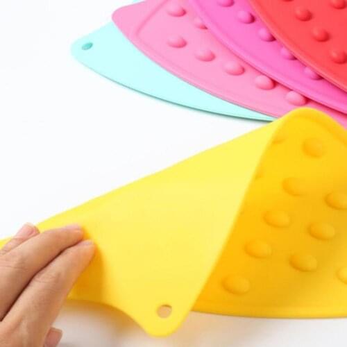 1 PC Insulation Mat Silicone Non-slip Heat Resistant Mat Storage Pouch Hair Straightener Curling Iron Pad Bags Repeatable Use