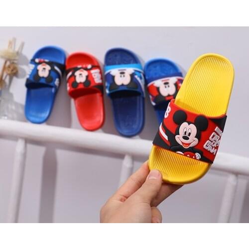 Spring and Summer New Cute Cartoon Childrens Slippers with Soft Soles and Comfortable Childrens Slippers In Bath with Sandals