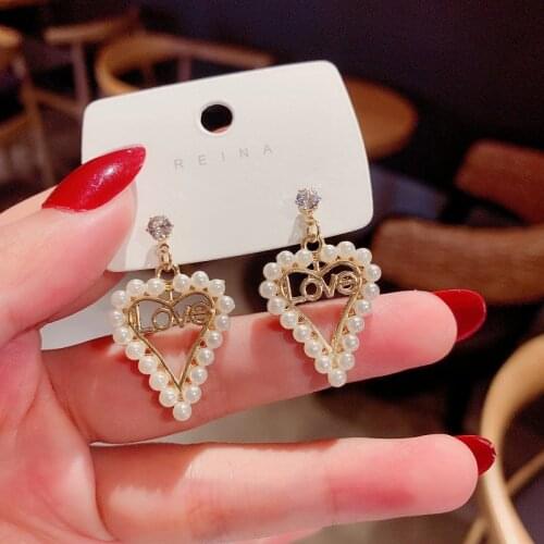 Sweet Rhinestone Love Heart Pearl Earrings For Women Hollow Dangle Earring Simple Korean Statement Wedding Jewelry Party Gift