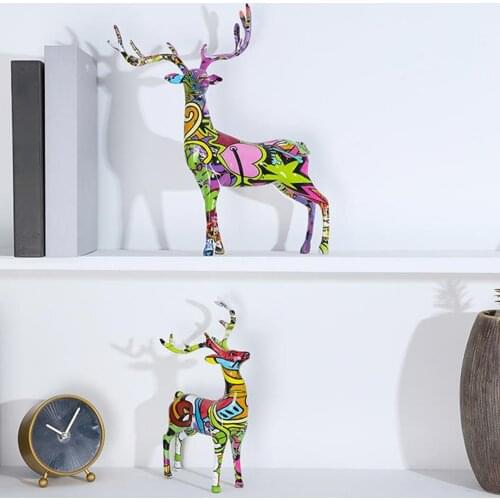 2pcs Deer Figurine Collections Animal Statue Lover Couple Reindeer Ornaments