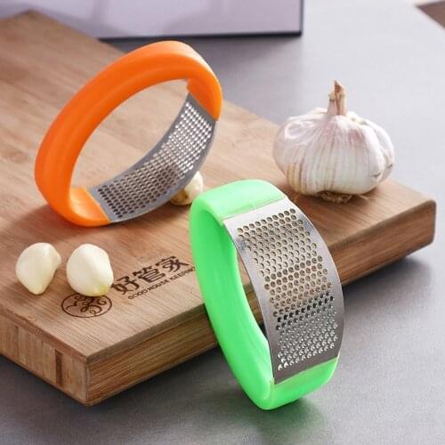 Manual Stainless Steel Garlic Press Effortless Garlic Mincer Chopping Garlic Tools Curve Fruit Vegetable Tools Kitchen Gadgets