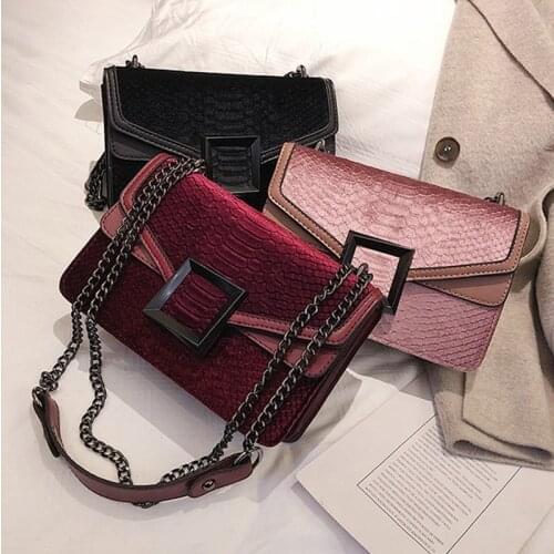2020 Wholesale high quality fashion vintage square shoulder crossbody bags snakeskin pattern pu with velvet purse handbags