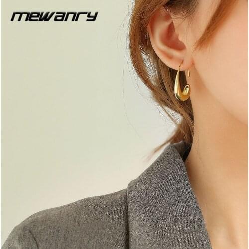 Mewanry 925 Sterling Silver C-Ring Glossy Crescent Earrings Fashion Simple Elegant Holiday Party Jewelry Birthday Gift for Women