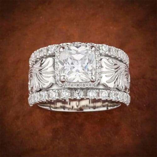 Trendy European and American Style Carved Flower Inlaid Zirconium Crystal Female Alloy Ring for Women Party Jewelry Accessories