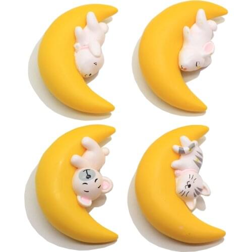 Cute Resin Moon Sleep Cat Dog Bear Rabbit Animal Figurine Dollhouse Home Decor Miniature Fairy Garden Decoration Accesso