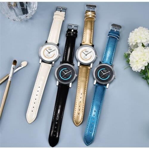 UTHAI CE68 Ladies Fashion Belt Simple Sharp Wave Couple Gift Fashion Wearing Quartz Watch