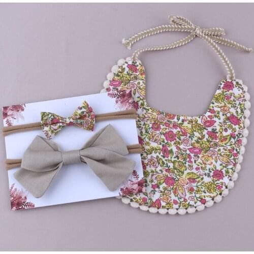 1 Set Baby Printing Bowknot Headband Bibs Set Double Sided Soft Cotton Feeding Saliva Towel Bandana Scarf Hair Band Kit