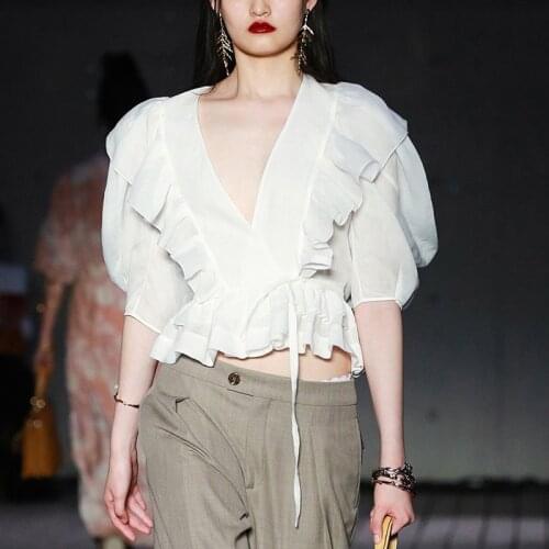 2021 new Spring Chiffon V-neck popular versatile white court style waist Ruffle Top