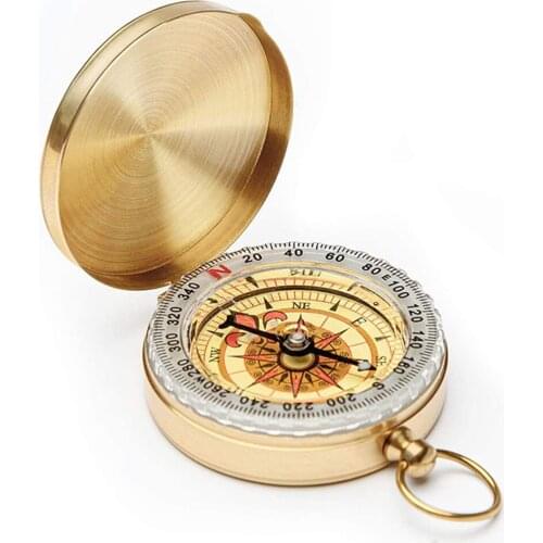 Vintage Clamshell Compass, Compass Pendant Necklace with Fluorescent, Handmade Art Objects for Outdoor Climbing Camping