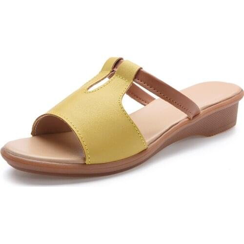 Womens Sandals 2021 Summer Sandals Fashion Hollow Out Breathable Beach Slippers Flip Flops Massage Slippers Chaussure Femme