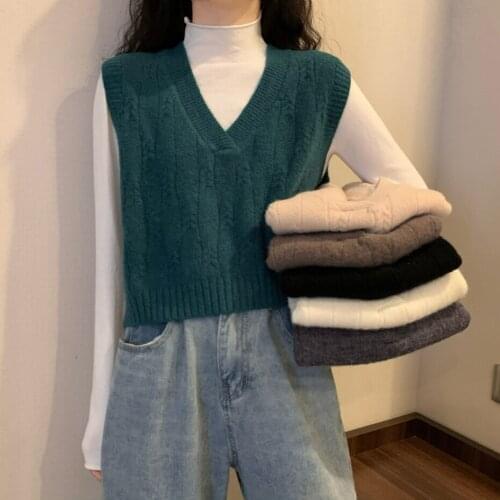 Winter Women Sweater Vest Sleeveless Short V-neck Knitted Waistcoat Solid Outerwear Vest Loose Casual Tops Short Sweater Female