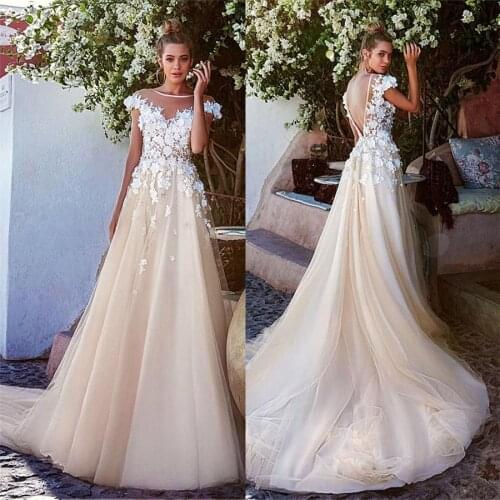 Scoop Neck Lace Appliques A-Line Wedding Dresses Backless Tulle Bridal Gowns Short Sleeves Long With 3D Flowers Adorned