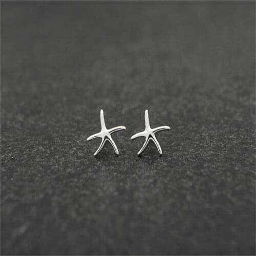 Fashion beautiful starfish earrings are designed for ladies