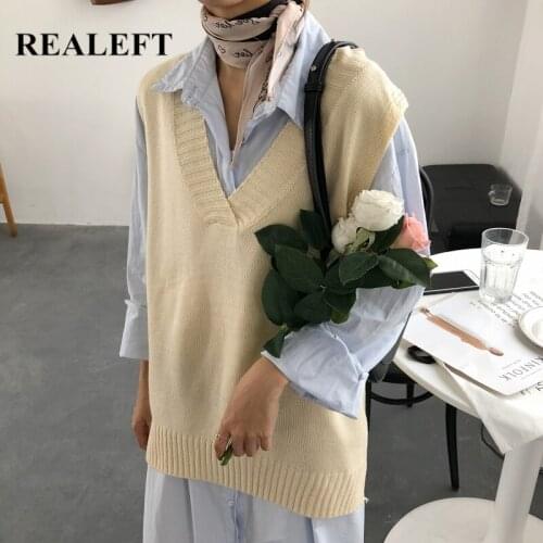 REALEFT 2021 New Sleeveless Knitting Vest for Lady Elegant Fashionable Solid Color Casual Loose Womens Knitwear Sweaters Tops