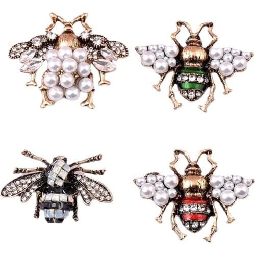 Retro Cute Bee Magnet Brooch Pins Fashion Rhinestone Crystal Pearl Brooches Scarf Shirt Corsage Luxulry Jewelry Gifts for Women