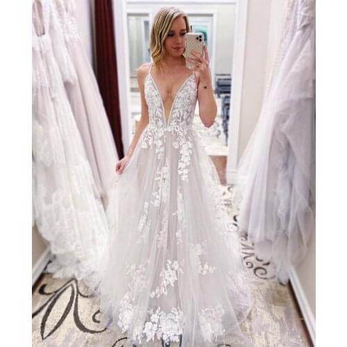 Elegant Long Spaghetti V-Neck Lace Wedding Dresses A-Line Zipper Open Back Tulle Robes De Mariée Bridal Gown For Women