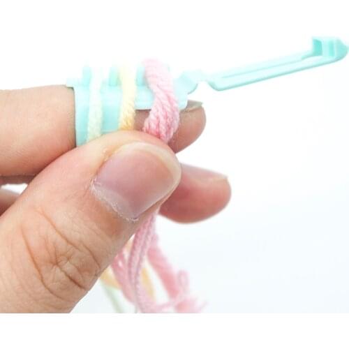 4pcs/set Finger Guides Yarn Splitter Sweater Wool DIY Knitting Tool Yarn Guide Thimble Sewing Ring Type Knitting Tools MMHXQ