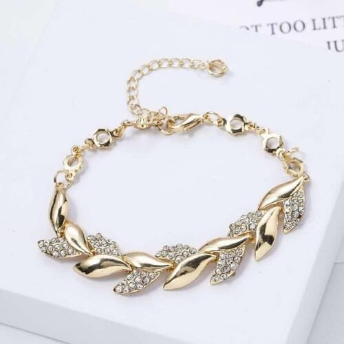 Adjustable Golden Leave Rhinestone Bracelets for Women Lady Beautiful Elegant Leaf Crystal Bangles New Fashion Wedding Jewelry