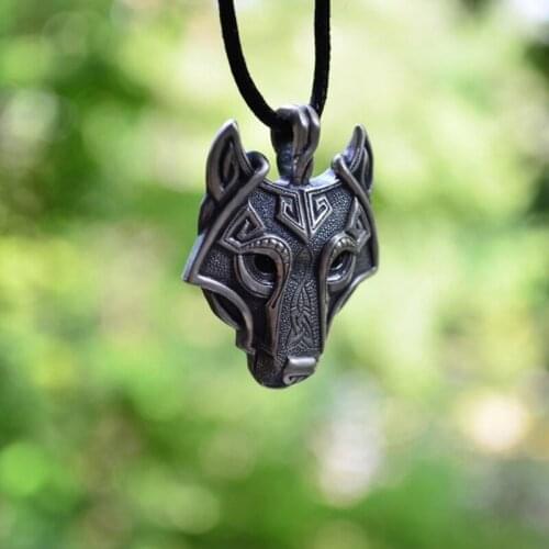 Retro Mens Wolf Head Necklace Anime Jewelry Norwegian Viking Mythology Alloy Pendant