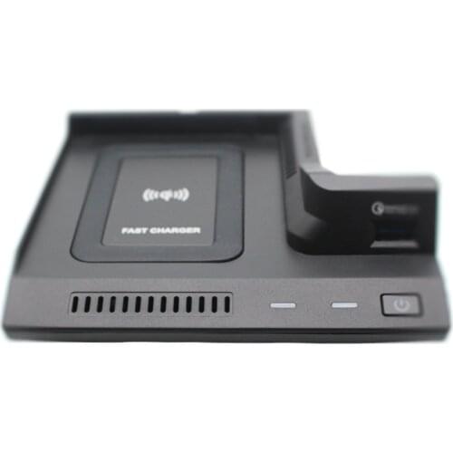 Car charging for Mercedes-Benz W205 C43 C63 AMG GLC 43 GLC63 X253 C-Class GLC mobile phone fast QI wireless charging pad