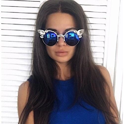 New Fashion Women Girls Big Crystal Cat Eye Sunglasses Retro Gems Sunglasses Summer Beach Glasses Gift